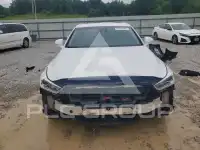 2017 Genesis G90 photo