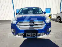2017 Ford ESCAPE photo