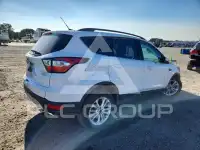 2017 Ford ESCAPE photo