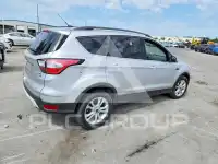 2017 Ford ESCAPE photo
