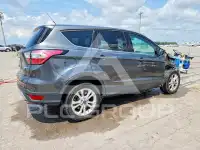 2017 Ford ESCAPE photo