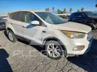 2017 Ford ESCAPE photo