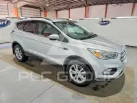 2017 Ford ESCAPE photo