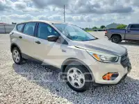 2017 Ford ESCAPE photo
