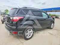 2017 Ford ESCAPE photo