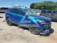 2017 Ford ESCAPE photo