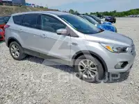 2017 Ford ESCAPE фото