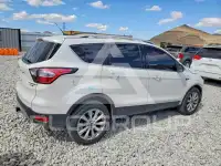 2017 Ford ESCAPE photo