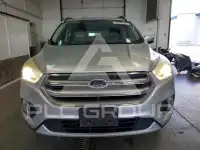 2017 Ford ESCAPE photo