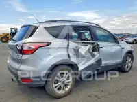 2017 Ford ESCAPE photo