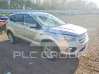 2017 Ford ESCAPE photo
