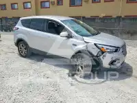 2017 Ford ESCAPE фото