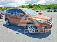 2017 Ford ESCAPE photo