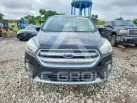 2017 Ford ESCAPE photo