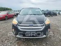 2017 Ford ESCAPE photo