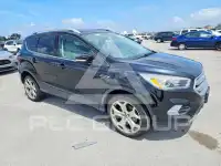 2017 Ford ESCAPE photo