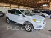2017 Ford ESCAPE photo