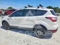 2017 Ford ESCAPE photo