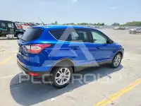 2017 Ford ESCAPE photo
