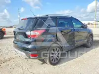 2017 Ford ESCAPE photo