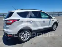 2017 Ford ESCAPE photo