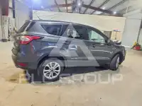 2017 Ford ESCAPE photo