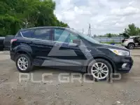 2017 Ford ESCAPE photo
