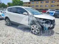 2017 Ford ESCAPE photo