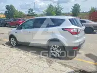2017 Ford ESCAPE photo