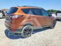 2017 Ford ESCAPE photo