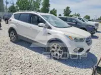 2017 Ford ESCAPE photo