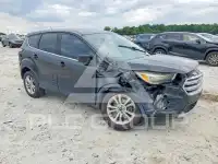 2017 Ford ESCAPE photo