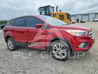2017 Ford ESCAPE photo