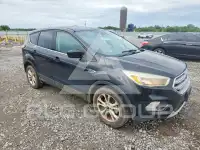 2017 Ford ESCAPE photo