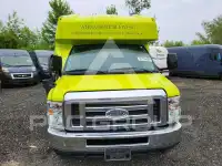 2017 Ford E-450 фото