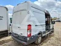 2017 Ford TRANSIT photo