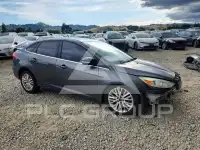 2017 Ford FOCUS фото