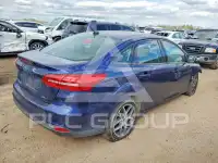 2017 Ford FOCUS фото
