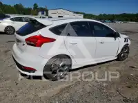 2017 Ford FOCUS photo
