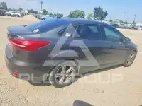 2017 Ford FOCUS фото