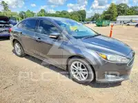 2017 Ford FOCUS фото