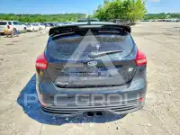 2017 Ford FOCUS photo