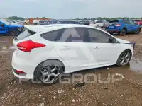 2017 Ford FOCUS photo