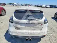 2017 Ford FOCUS фото