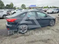 2017 Ford FOCUS photo