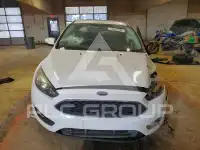 2017 Ford FOCUS фото