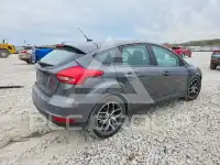 2017 Ford FOCUS photo