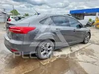 2017 Ford FOCUS photo