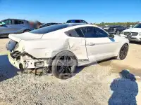 2017 Ford MUSTANG photo