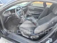 2017 Ford MUSTANG photo